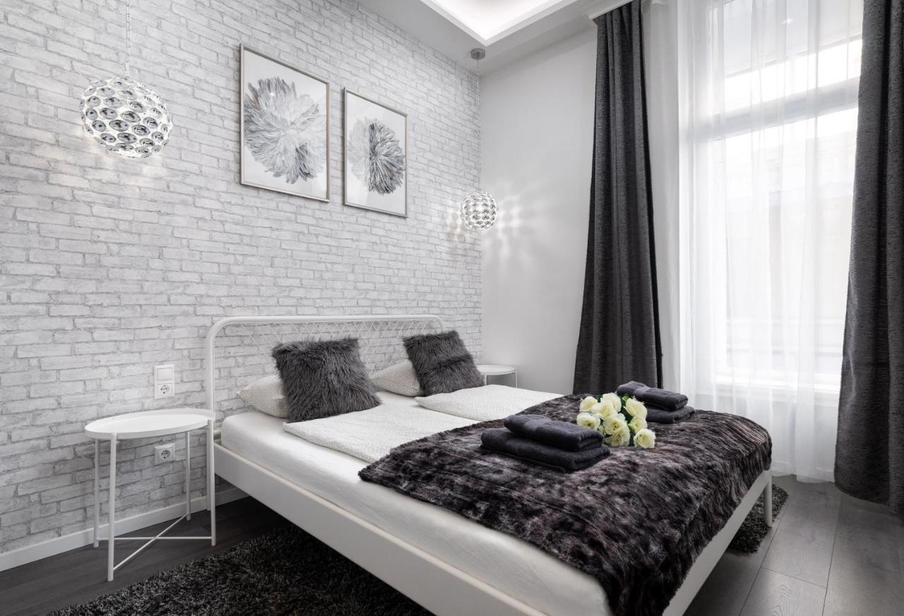 Vp12 Apartments Будапеща Екстериор снимка