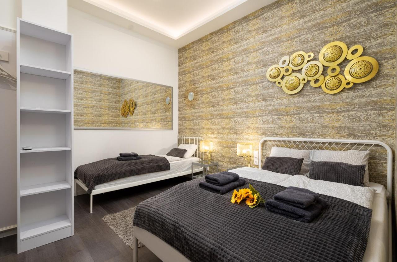 Vp12 Apartments Будапеща Екстериор снимка