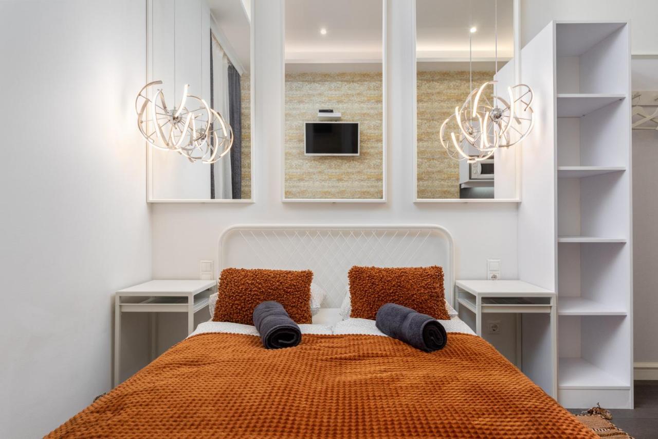 Vp12 Apartments Будапеща Екстериор снимка